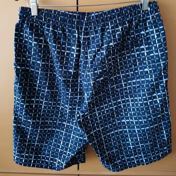 GAP Factory - 9" Easy Print Shorts with Washwell - NWT (S) - Picture 2 of 7